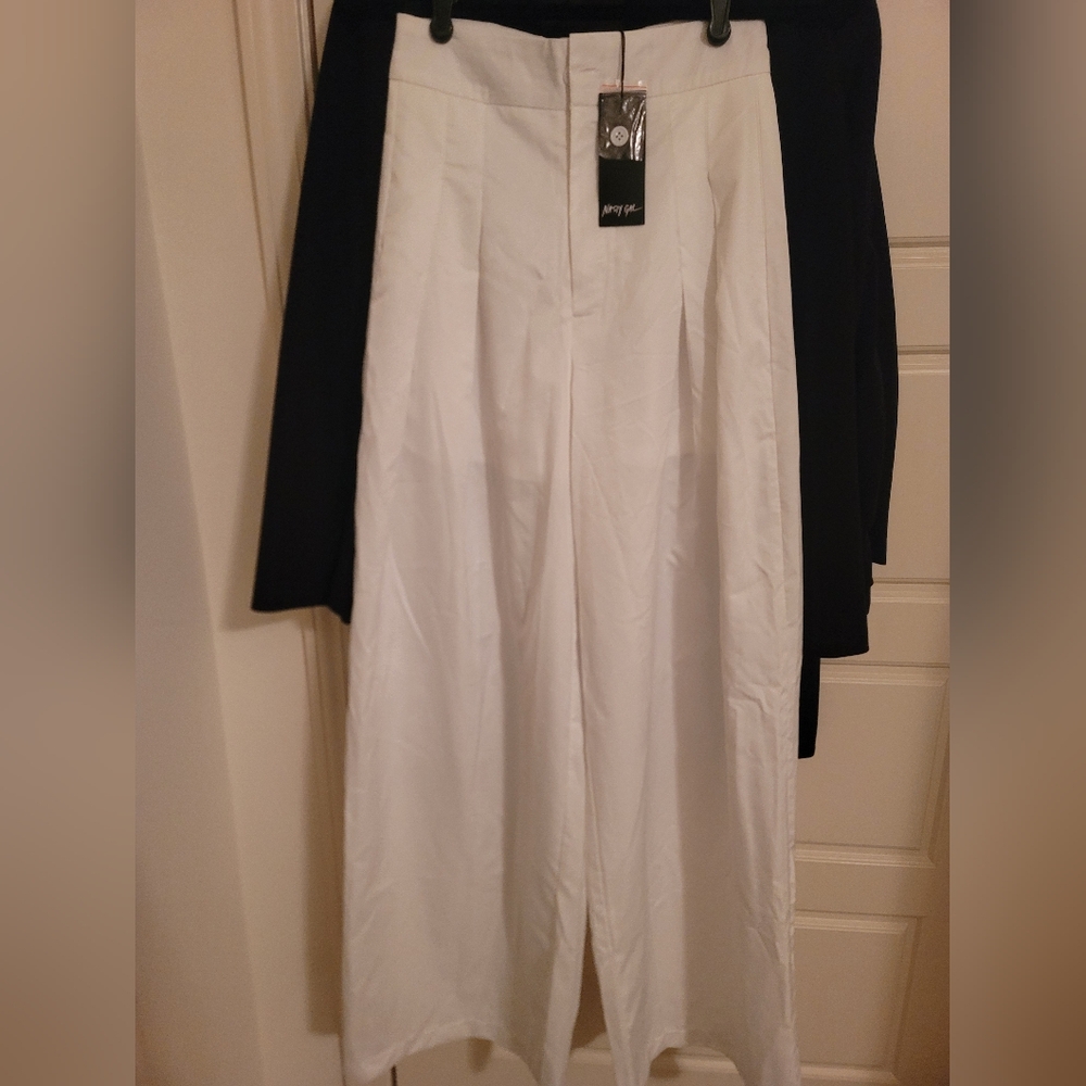 Wide leg pants